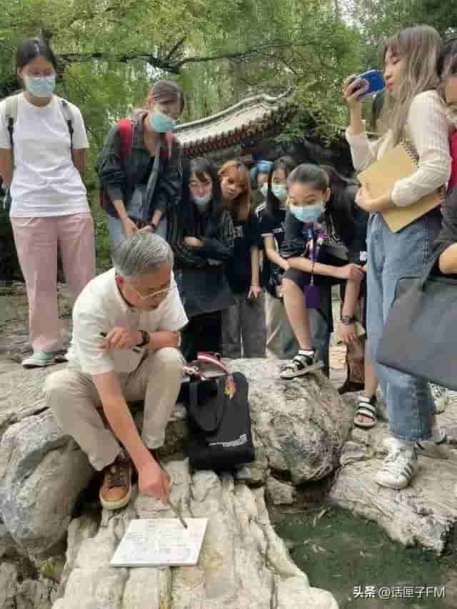 奥运“福娃”主创吴冠英病逝，享年67岁，最后一条微博“还是要小心一点儿”