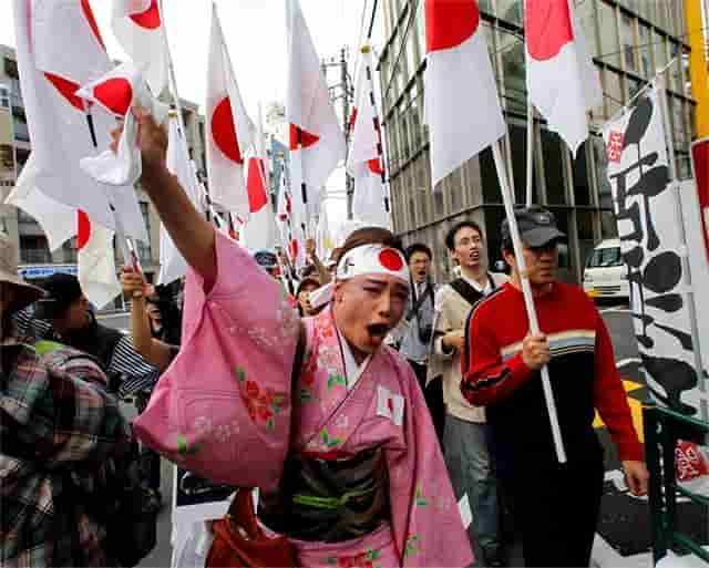 日本的镇魂塔压着我国238块石头，很多来自长城，至今拒不拆除