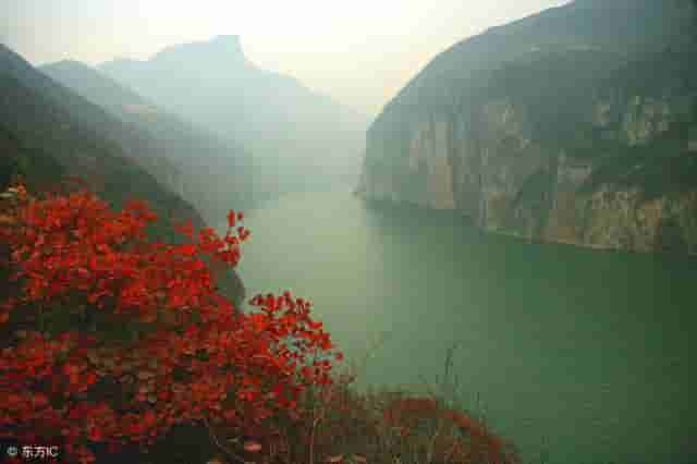 三峡风光，高峡平湖望巫山or千里江陵一日还