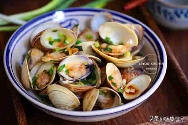 实惠小海鲜，每年夏天都买，蛤蜊的8种吃法，换着花样做更好吃