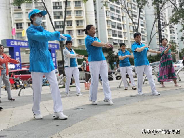 看看这些硬核舞者，你还觉得广场舞是“土嗨”代名词吗？