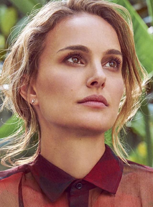 美国女星娜塔莉·波特曼 (Natalie Portman)的时尚杂志大片