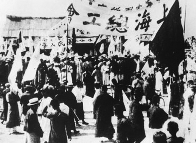 1946年解放战争，本质上绝不是“内战”，中国差点成了“乌克兰”