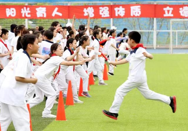 “我运动、我健康、我挑战、我精彩”西城区育民小学体育月运动会举办