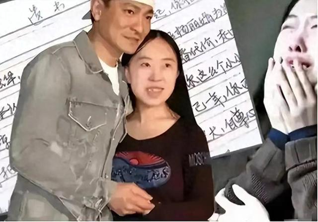 45岁杨丽娟近况曝光，曾追求刘德华至家破人亡，如今打工仍未婚