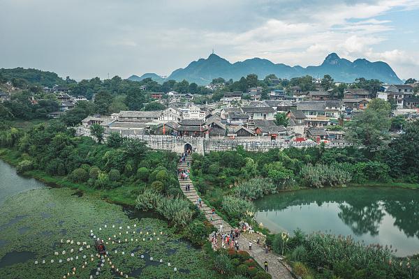 在奔跑中感受城市活力！2023贵阳马拉松赛综述