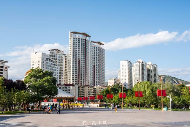 西宁，中国唯一的“夏都”，夏天平均气温只有19℃，非常适合避暑