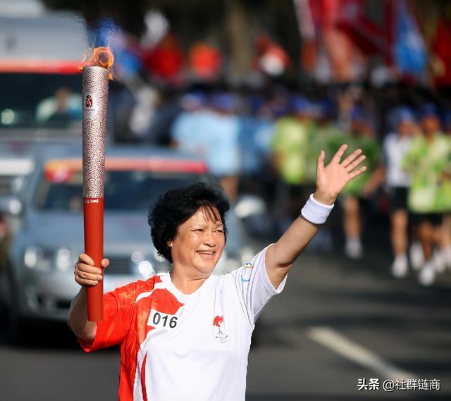 商业大佬尤伯罗斯：用出神入化的价值塑造，让吞金窟变摇钱树