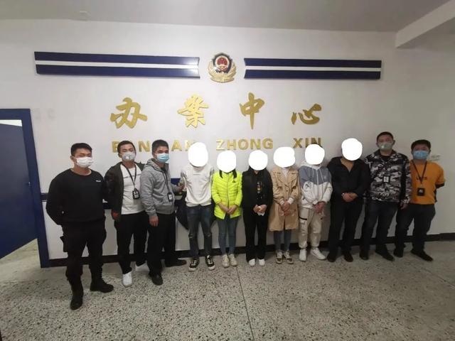 4个淫秽色情网站被捣毁，9名“福利姬”被刑拘！