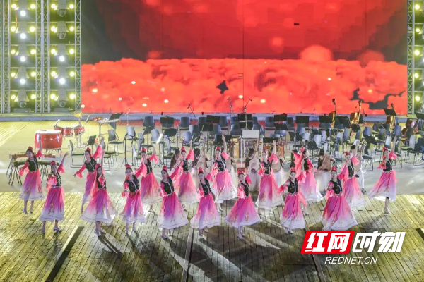 株洲市一中“建宁国韵”民乐之夜在神农湖璀璨上演