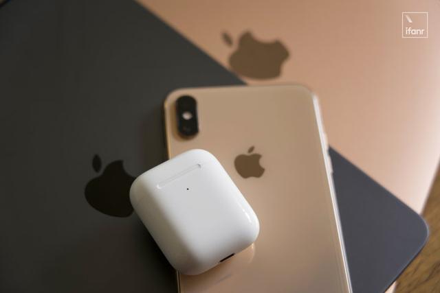 新 AirPods 评测：我戴了 24 小时，体验到这 6 大变化丨模范评测