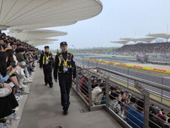 保障近20万车迷有序观赛 F1中国大奖赛安保工作圆满完成