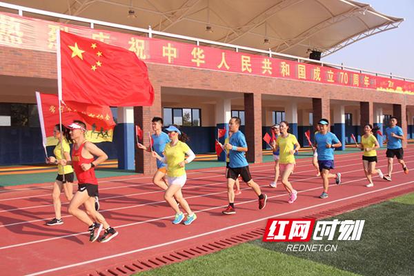 常宁国庆速写：他们用奋斗坚守，向祖国深情告白