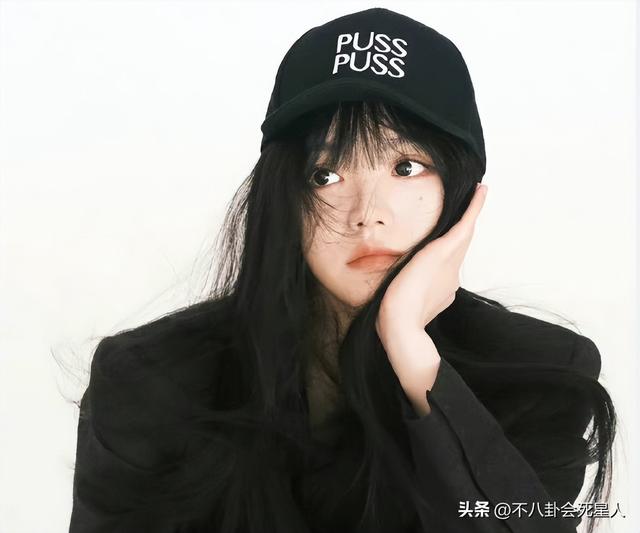 明明是美女，笑起来却很“恐怖”，这6位女星，不笑美艳一笑瘆人