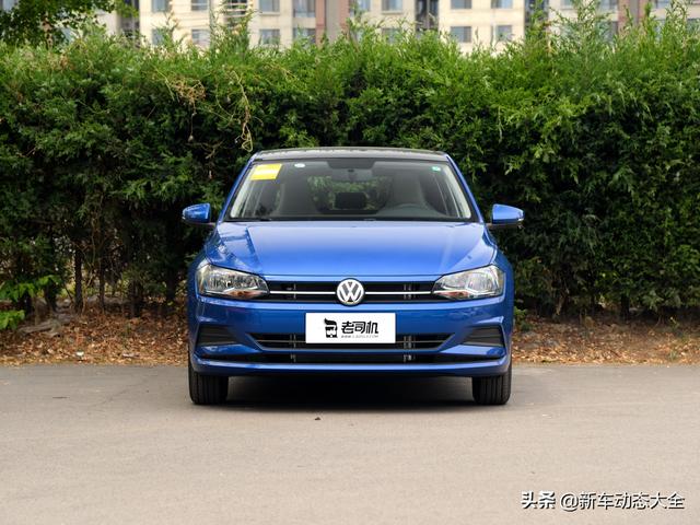 排量1.5L，蓝色很亮眼，9.99万起售，实拍Polo