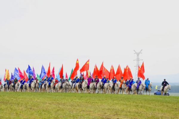 清凉盛夏“马超”相邀：锡林郭勒蒙古马超级联赛总决赛激情开赛