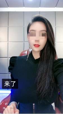 皮皮美女直播(快手网红兔兔陪睡门6万块一夜未婚夫一怒曝光聊天记录)