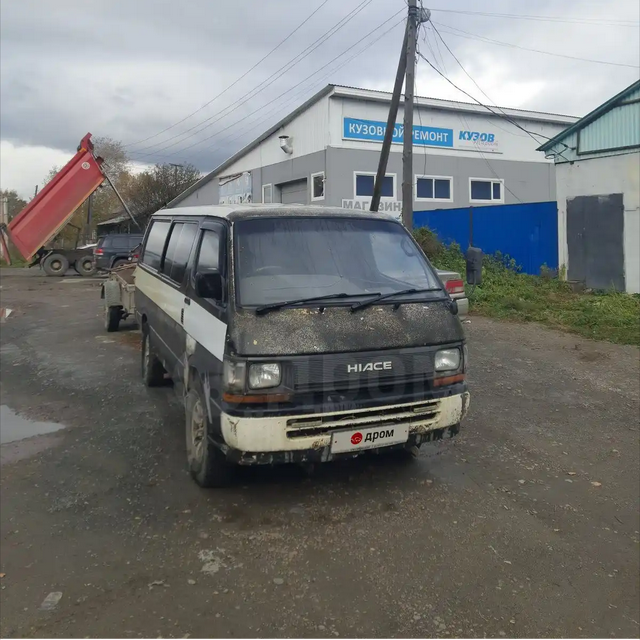 江苏女神牌汽车原型车——丰田海狮H50，带“冰箱彩电大沙发”