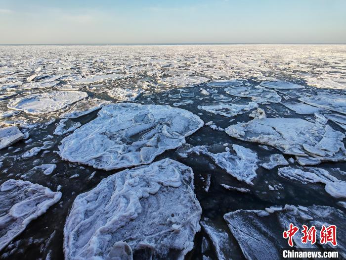 辽东湾海冰快速融化 总体冰情较常年偏轻